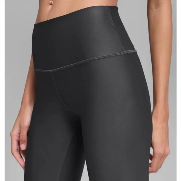 Alo - 7/8 High-Waist Airlift Legging - Dark Gray - Size Small - Picture 5 of 7
